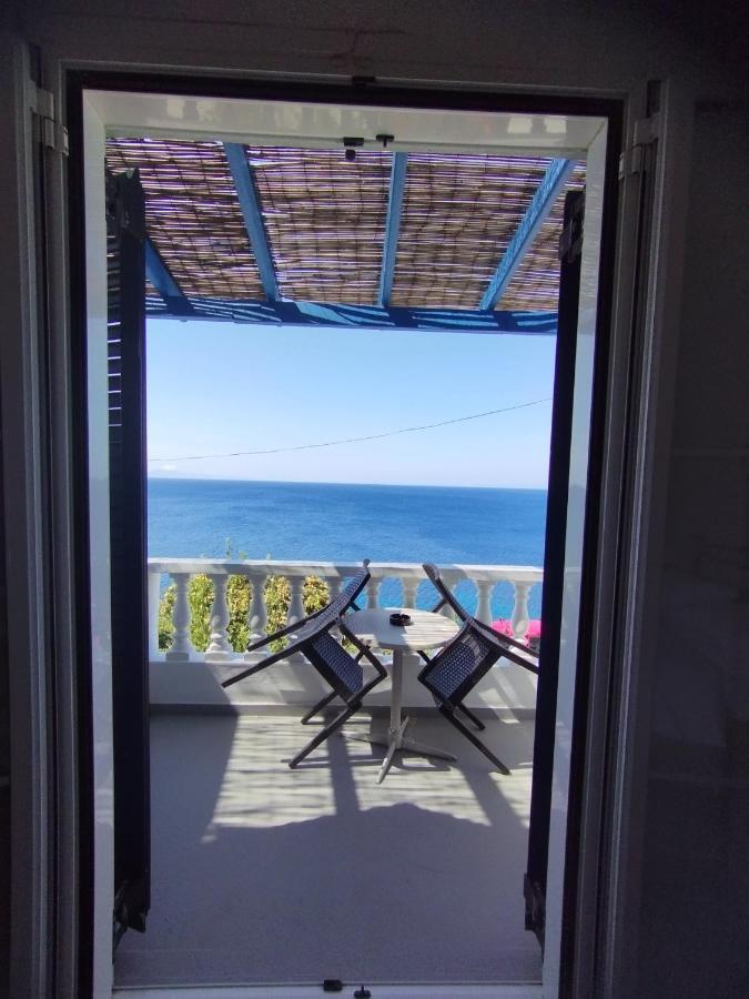 Marisini Sea View Aparthotel Batsíon Exteriör bild